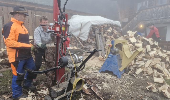 Arbeit bis in die Dämmerung
